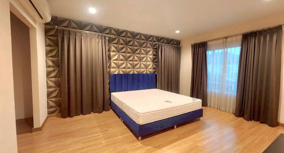 For rent 3 bedrooms house in Pak Kret, Nonthaburi