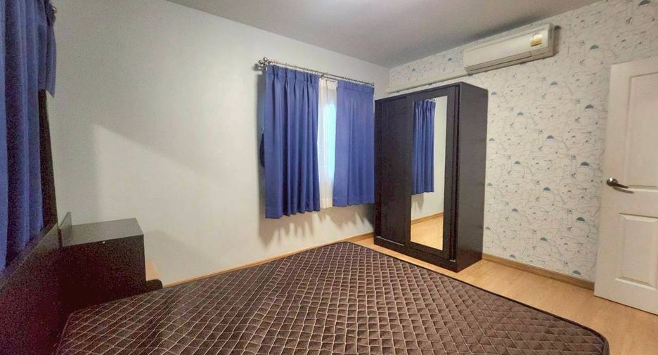 For rent 3 bedrooms house in Pak Kret, Nonthaburi