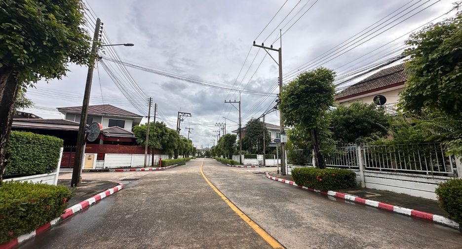 À vendre 3 chambres maison à Thanyaburi, Pathum Thani