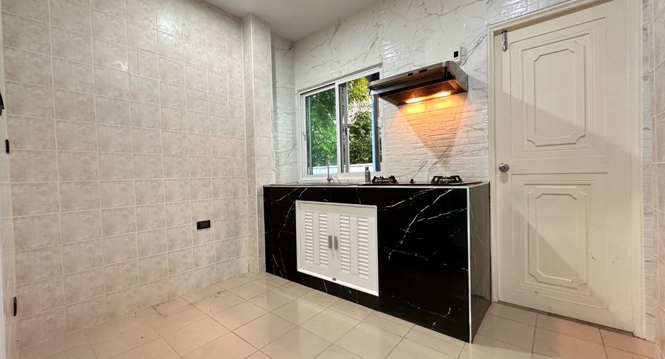 À vendre 3 chambres maison à Thanyaburi, Pathum Thani