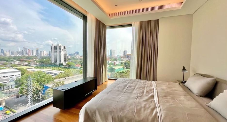 For rent 2 bedrooms condo in Pathum Wan, Bangkok