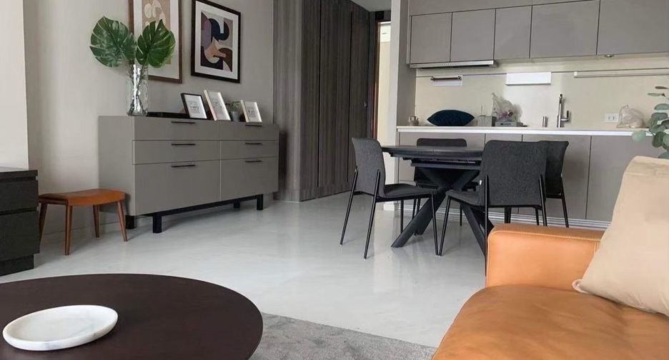 For rent 2 bedrooms condo in Pathum Wan, Bangkok