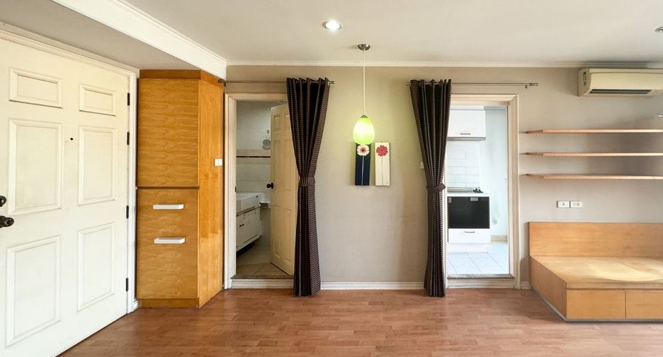 For sale 1 bed condo in Suan Luang, Bangkok