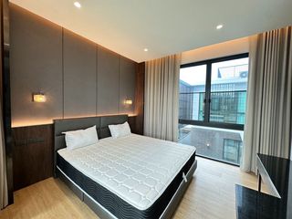For rent 4 bedrooms house in Watthana, Bangkok