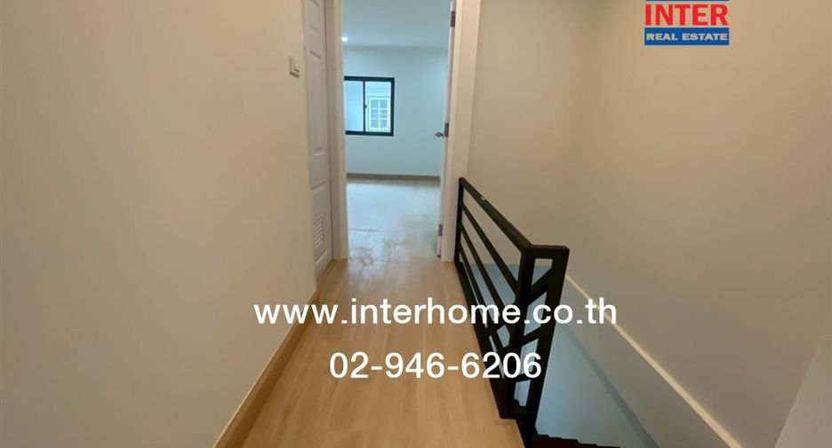 Reihenhaus zum Kauf mit 3 Zimmer in Bang Kapi, Bangkok