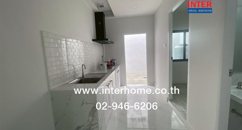 Reihenhaus zum Kauf mit 3 Zimmer in Bang Kapi, Bangkok