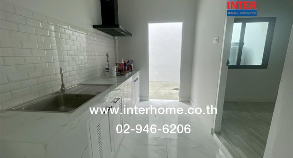 Reihenhaus zum Kauf mit 3 Zimmer in Bang Kapi, Bangkok