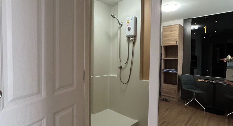 For sale 1 bed condo in Mueang Chon Buri, Chonburi