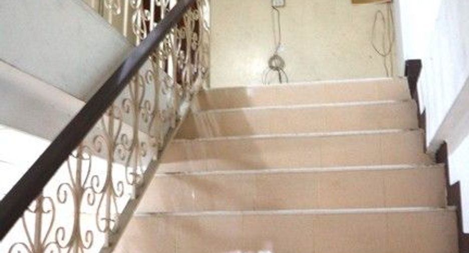 For sale 3 bedrooms retail Space in Bang Bon, Bangkok