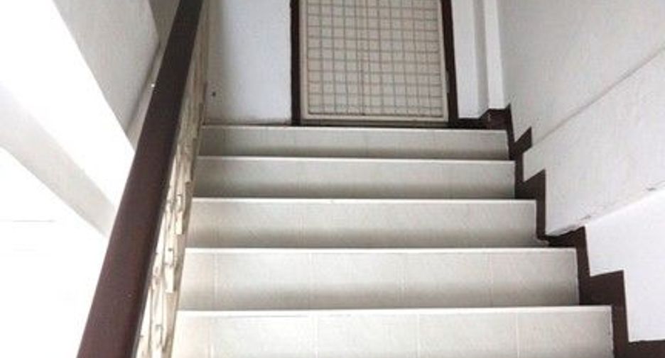 For sale 3 bedrooms retail Space in Bang Bon, Bangkok