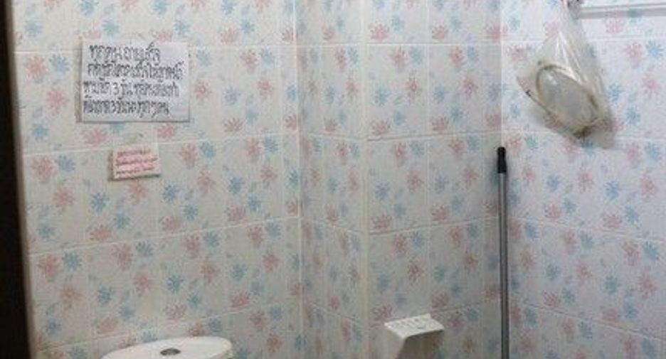For sale 3 bedrooms retail Space in Bang Bon, Bangkok