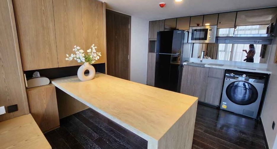 Wohnung zur Miete und zum Kauf mit 3 Zimmer in Watthana, Bangkok