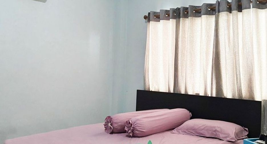 For sale 6 bedrooms retail Space in Taling Chan, Bangkok