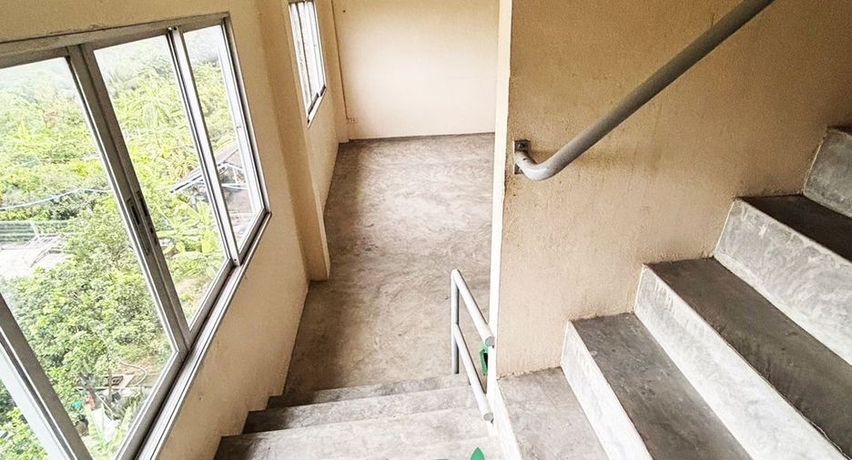 For sale 6 bedrooms retail Space in Taling Chan, Bangkok