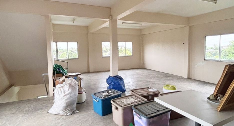 For sale 6 bedrooms retail Space in Taling Chan, Bangkok