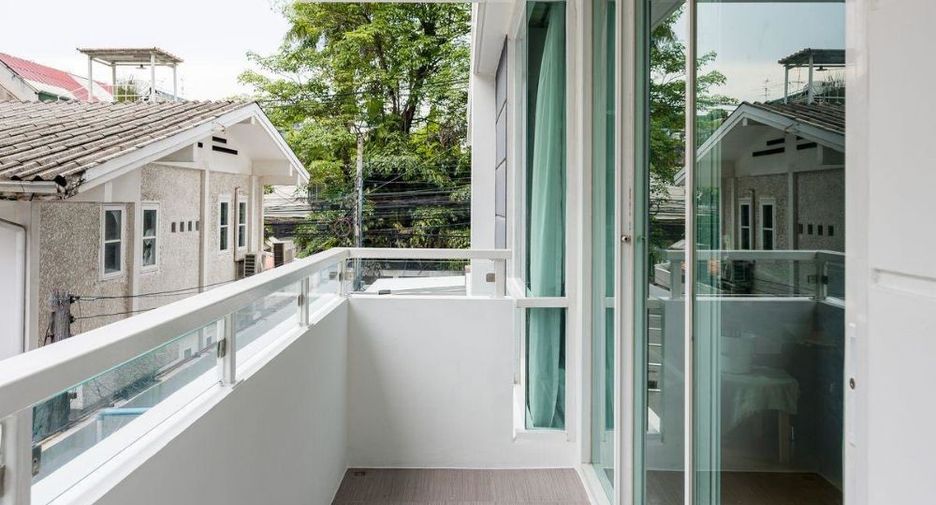 For sale 1 bed condo in Watthana, Bangkok