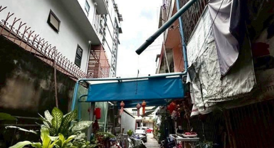 For sale 3 bedrooms retail Space in Pathum Wan, Bangkok