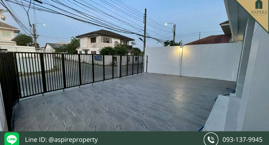 For sale 8 bedrooms retail Space in Prawet, Bangkok
