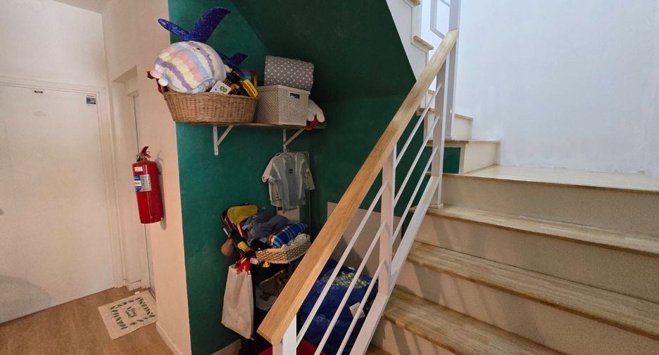 For sale 3 bedrooms townhouse in Phra Samut Chedi, Samut Prakan