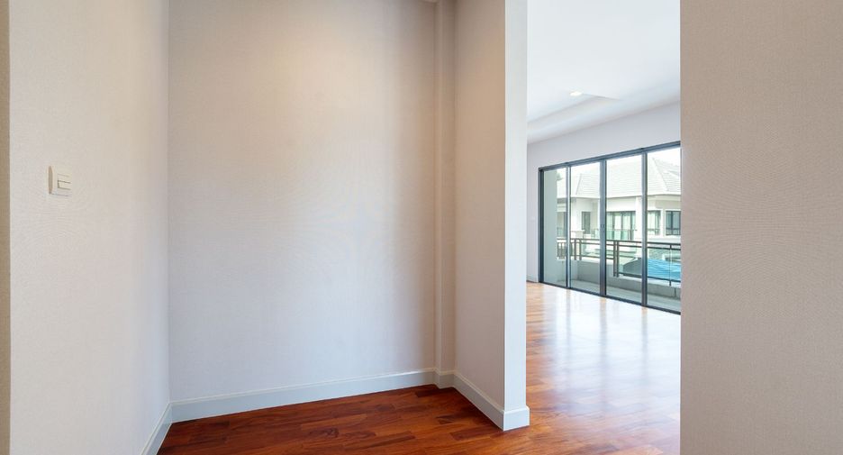 Casa en venta de 4 habitaciones en Bang Bon, Bangkok
