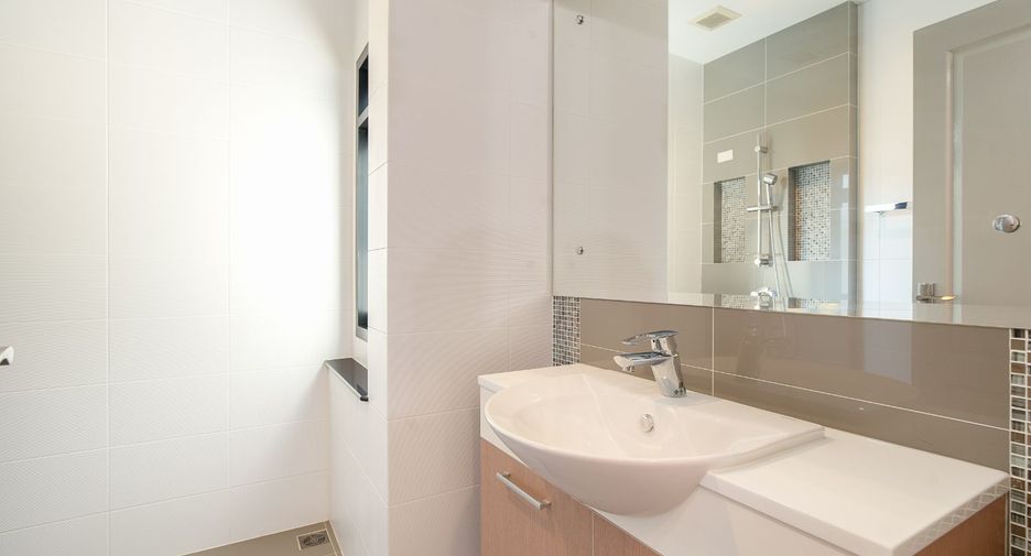 Casa en venta de 4 habitaciones en Bang Bon, Bangkok