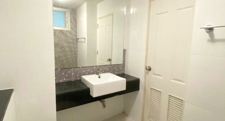 À vendre 1 chambre condo à Mueang Chon Buri, Chonburi
