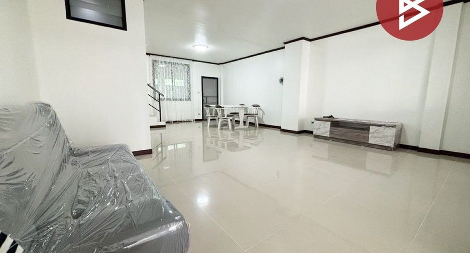 For sale 3 bedrooms townhouse in Mueang Chon Buri, Chonburi