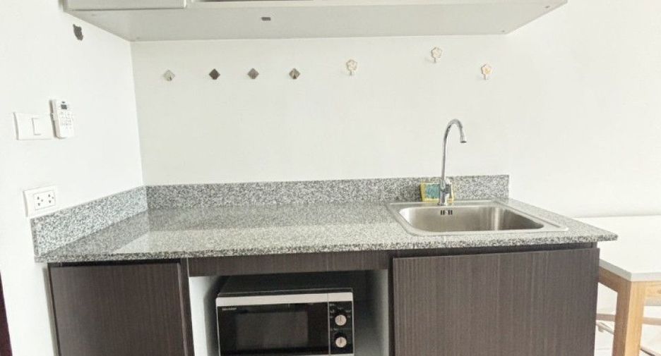 For sale 1 Beds condo in Si Racha, Chonburi