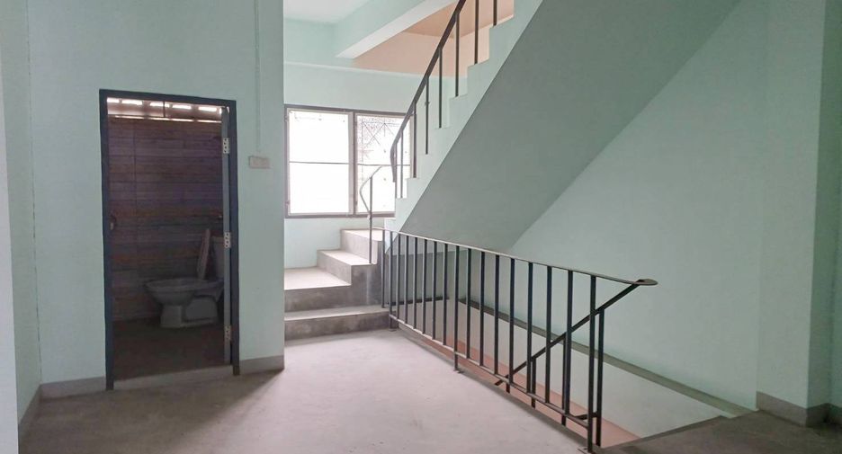 For sale 2 bedrooms retail Space in Nong Chok, Bangkok