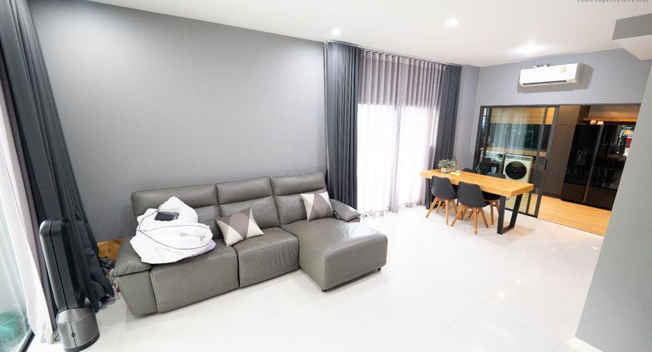 For sale 3 bedrooms townhouse in Bang Kruai, Nonthaburi
