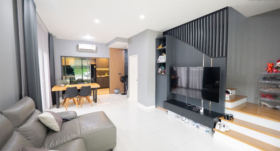 For sale 3 bedrooms townhouse in Bang Kruai, Nonthaburi
