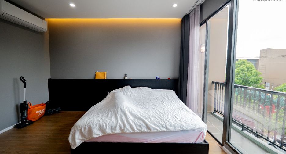 For sale 3 bedrooms townhouse in Bang Kruai, Nonthaburi