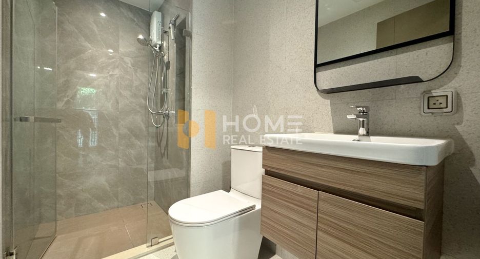 For sale 1 bed condo in Phra Khanong, Bangkok