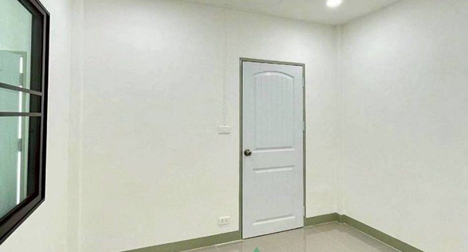 For sale 3 bedrooms townhouse in Thanyaburi, Pathum Thani