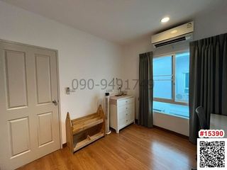For rent 4 bedrooms townhouse in Chom Thong, Bangkok