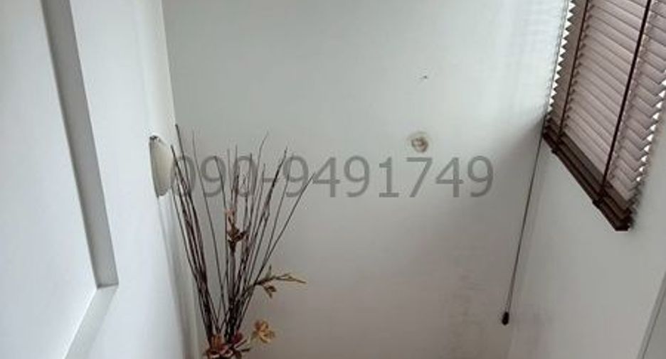 Casa adosada en alquiler de 4 habitaciones en Chom Thong, Bangkok