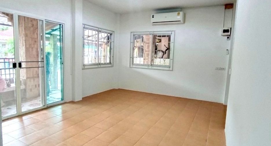 For sale 3 bedrooms house in Nong Chok, Bangkok