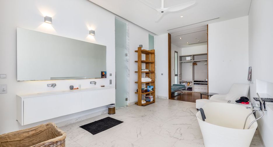 For sale 4 bedrooms condo in Thalang, Phuket