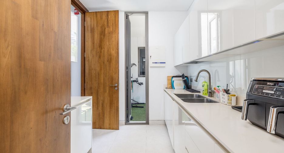 For sale 4 bedrooms condo in Thalang, Phuket