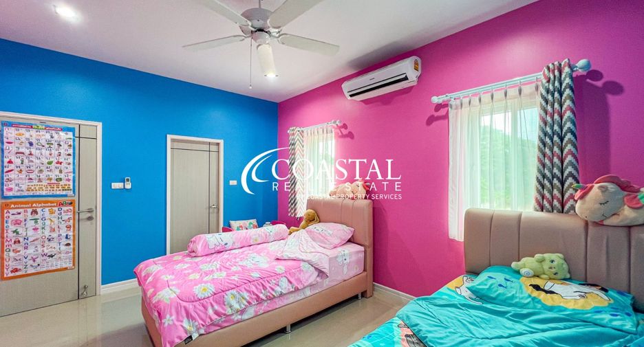For sale 4 bedrooms house in Bang Lamung, Chonburi