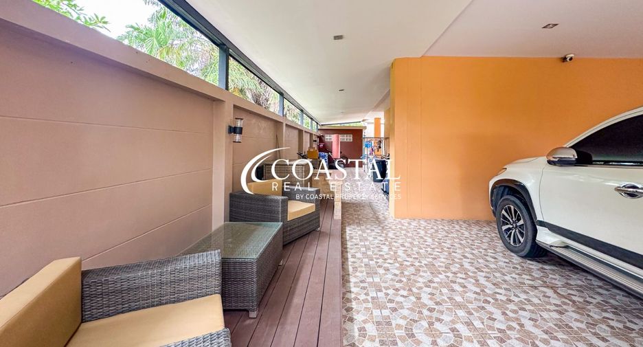 For sale 4 bedrooms house in Bang Lamung, Chonburi