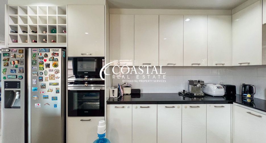 For sale 4 bedrooms house in Bang Lamung, Chonburi