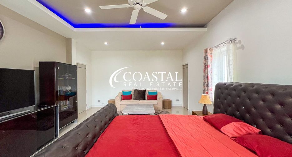 For sale 4 bedrooms house in Bang Lamung, Chonburi