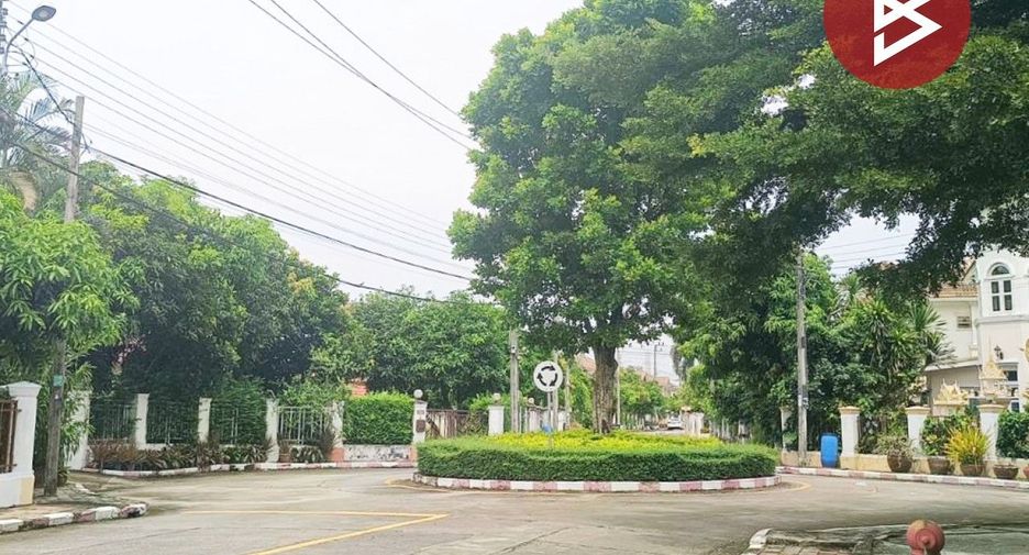 Casa en venta de 4 habitaciones en Nong Chok, Bangkok
