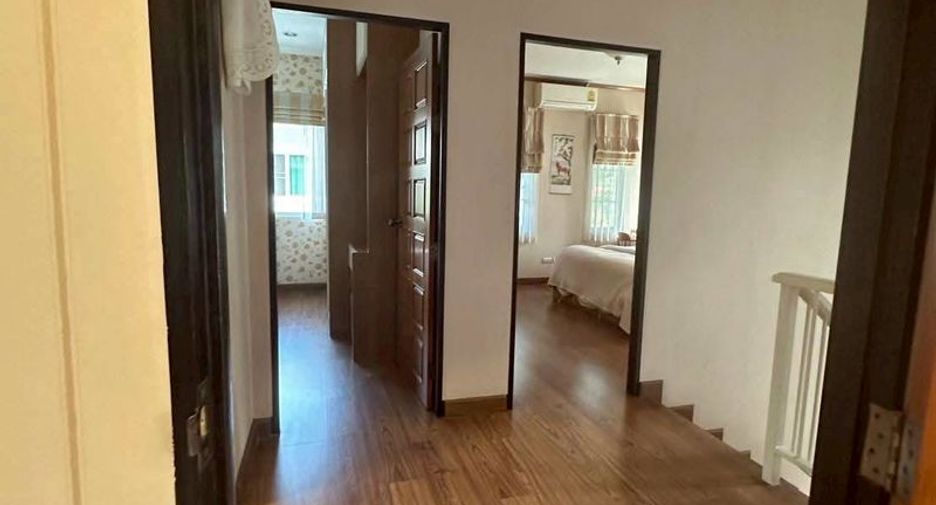 For rent 3 bedrooms house in Saraphi, Chiang Mai