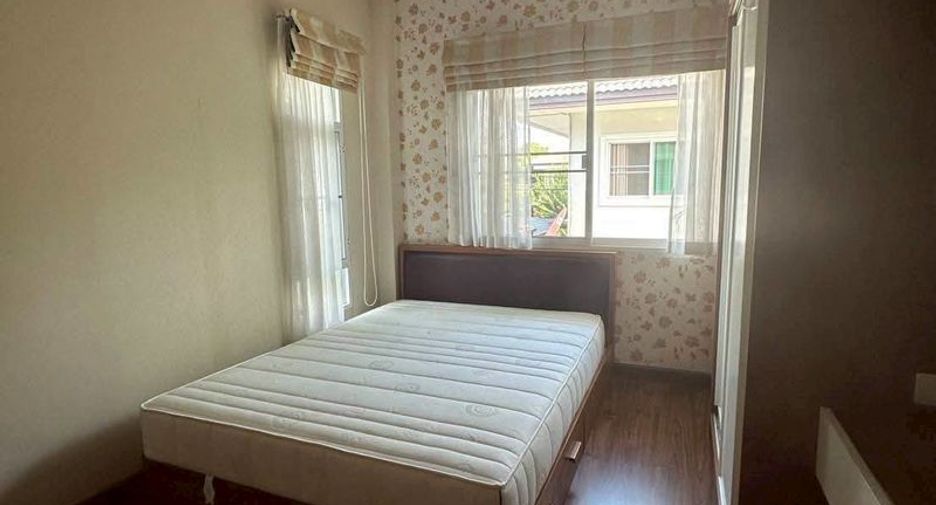 For rent 3 bedrooms house in Saraphi, Chiang Mai