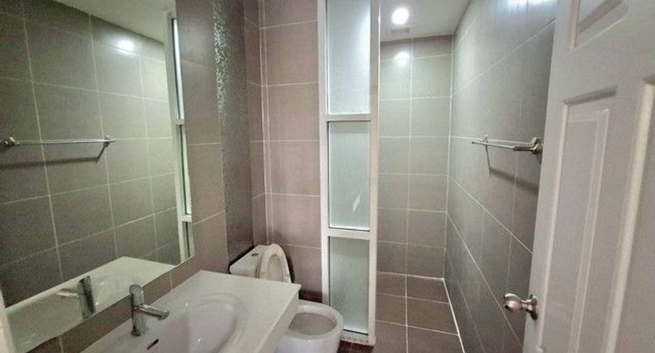 Gewerbefläche zum Kauf mit 3 Zimmer in Mueang Khon Kaen, Khon Kaen