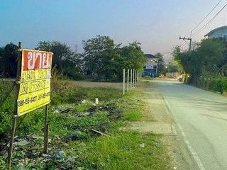 Grundstück zum Kauf in Bang Bua Thong, Nonthaburi