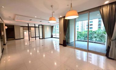 For sale 3 ベッドルーム condo in Pathum Wan, Bangkok