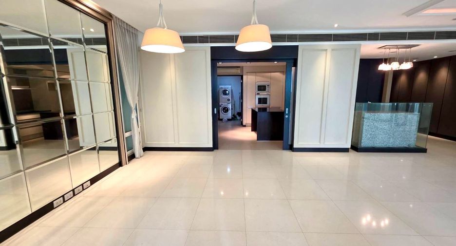 Condo en venta de 3 habitaciones en Pathum Wan, Bangkok